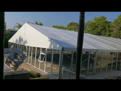 स्पोर्ट्स हॉल तम्बू